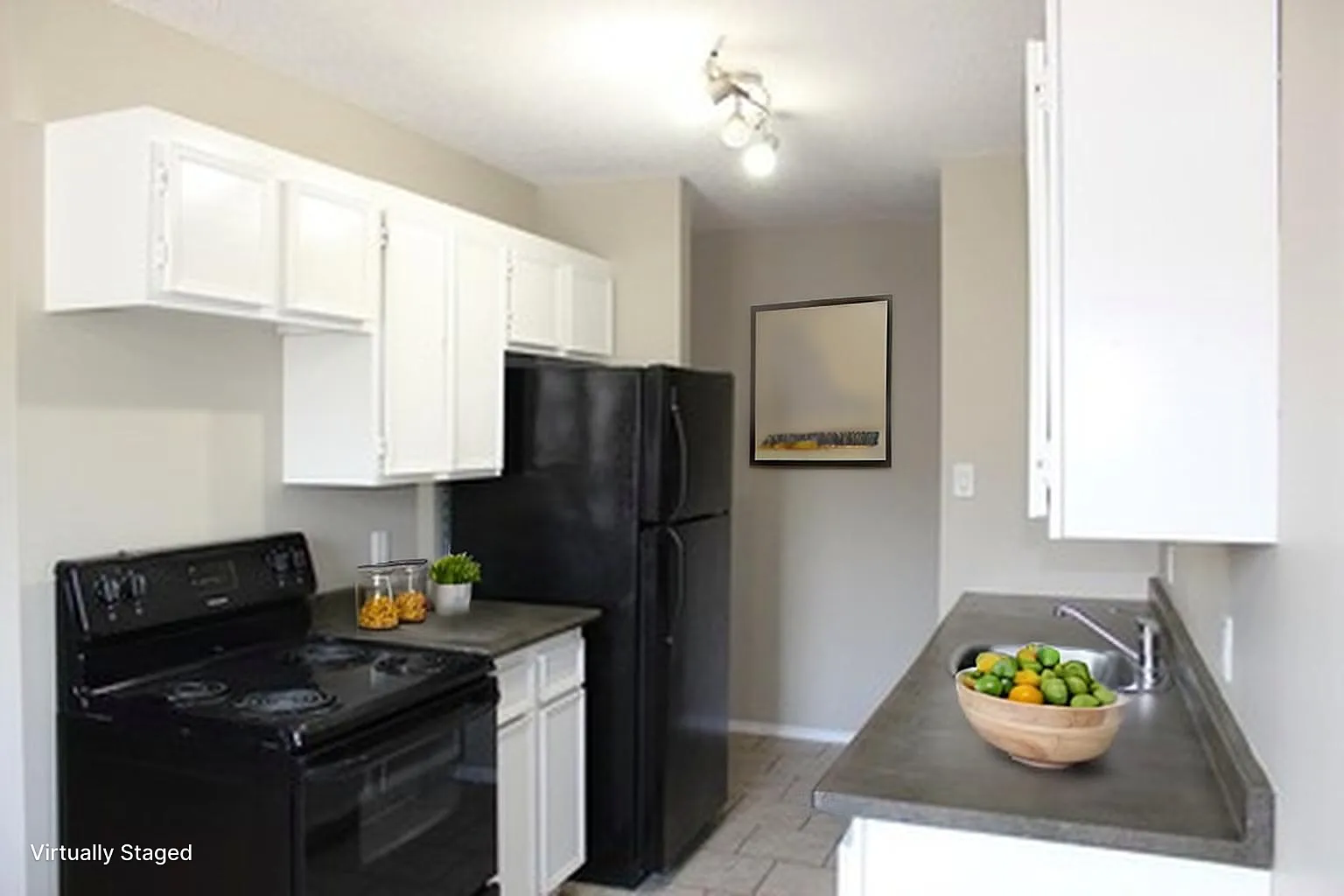 Diane Apartments 2 — Photo 3
