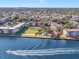 3150 NE 48th Ct, Pompano Beach, FL