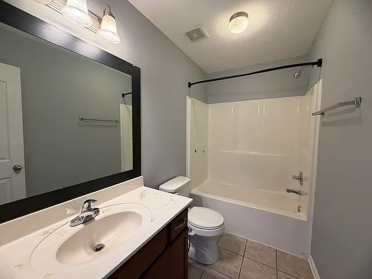 2525 Centerstone Cir — Photo 35