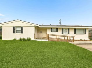 3904 Bissonet Dr, Metairie, LA 70003