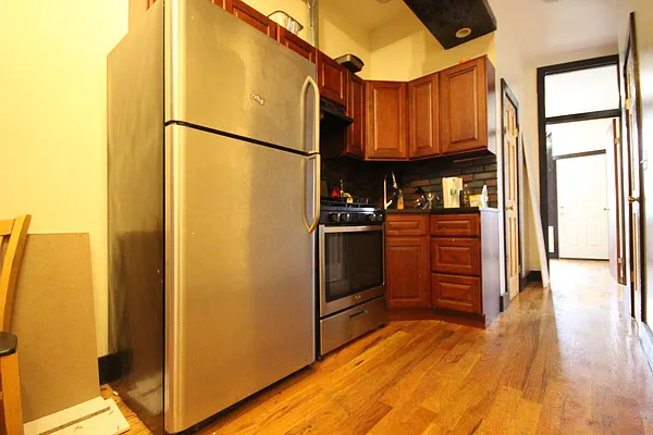 Rented by Nooklyn NYC LLC | media 12