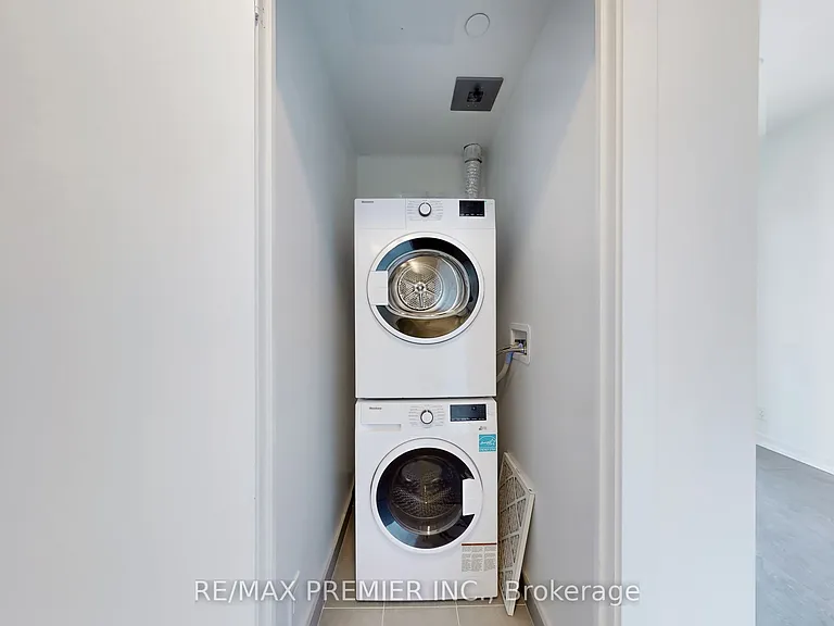 2020 Bathurst St #1116 — Photo 32