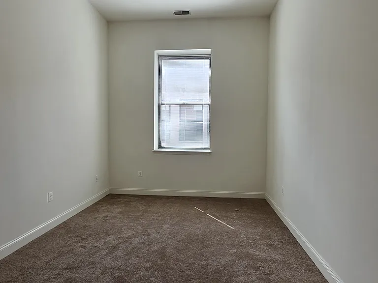 811-0 Filbert St #810 — Photo 13