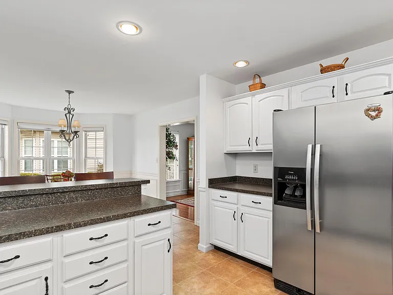 6330 Mercury Dr — Photo 17