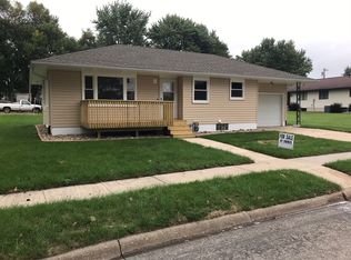 905 M Ave, Grundy Center, IA 50638