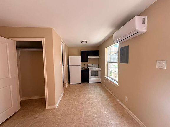 5th image of 4018 San Agustin Ave APT F