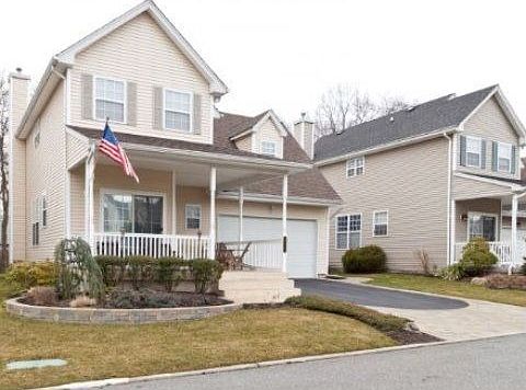 3rd image of 418 Mystic Way