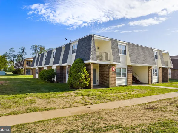 20 Florence Tollgate Pl, Florence, NJ