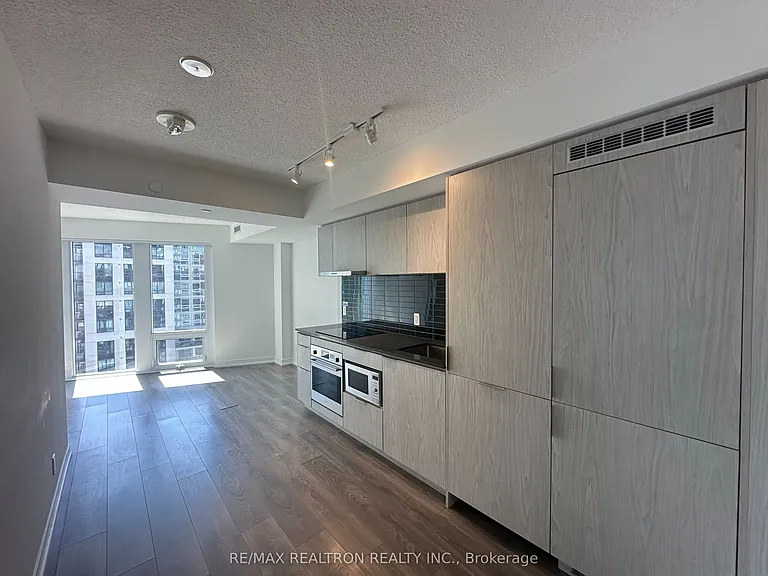 60 Shuter St #2602 — Photo 6