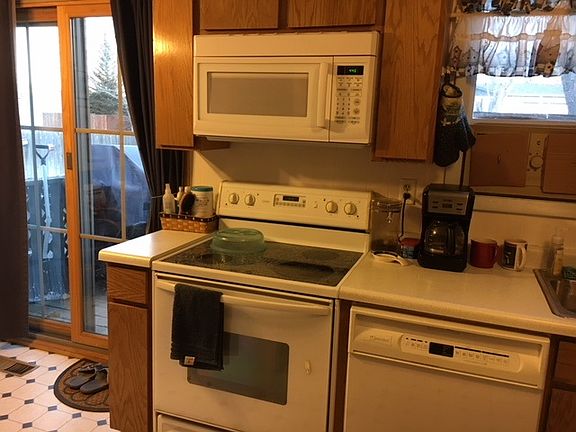 3rd image of 1194 Palisades Ct