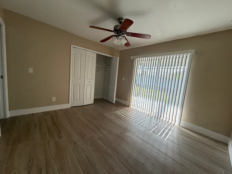 4327 SW 7th Pl #4327 — Photo 18
