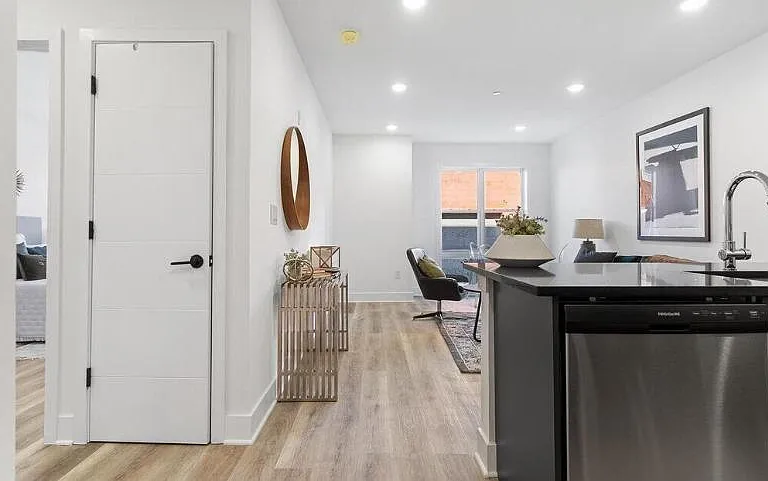 330 Cecil B. Moore Ave — Photo 21