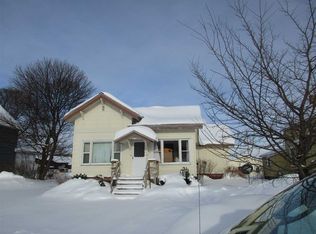 123 E Onota St, Munising, MI 49862