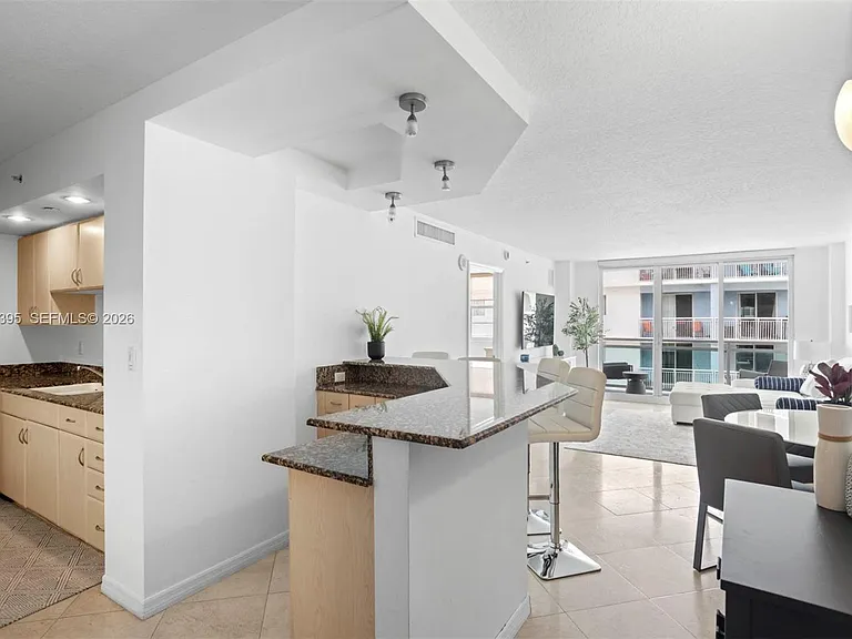 6917 Collins Ave #1512 — Photo 6