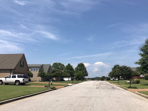5th image of 195 Fair View Ln