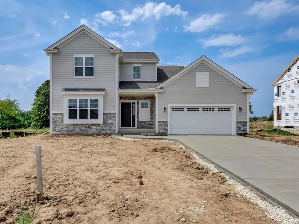W151N11937 Mistletoe ROAD, Germantown, WI 53022