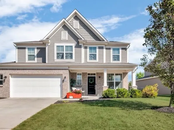 1551 Oakvista Dr, Greenwood, IN 46143