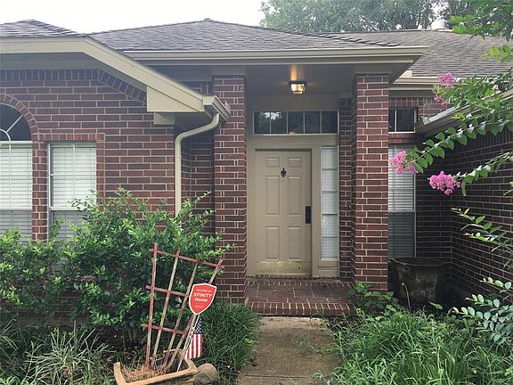2nd image of 16123 Indian Cypress Dr