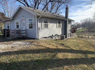 205 NE 9th St, Leon, IA 50144