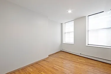 Rented by R New York