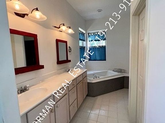 4th image of 510 Regent Ln