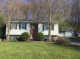 44 Slaymaker Hill Rd, Kinzers, PA 17535