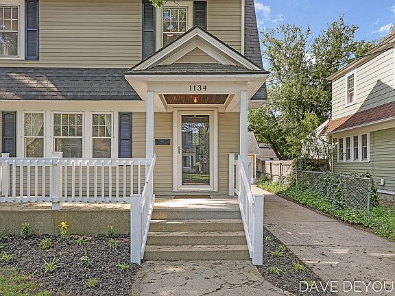 4th image of 1134 Hoyt St SE