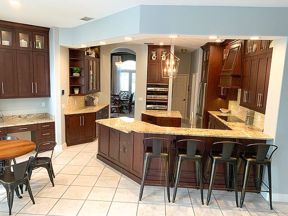 3rd image of 1147 Queen Anne Ct