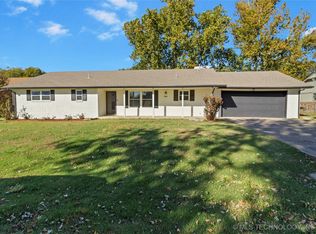 17401 E 78th St N, Owasso, OK 74055