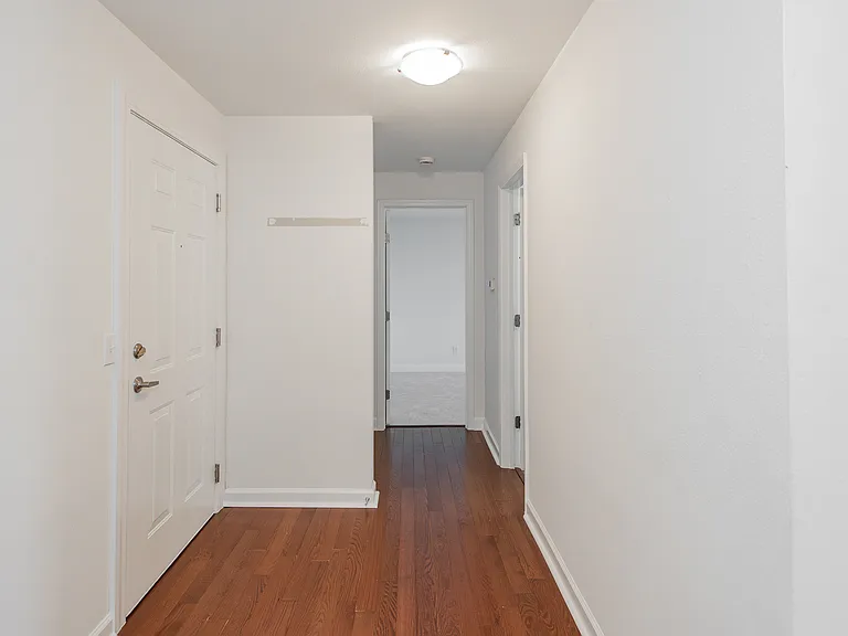 5630 Pershing Ave #42 — Photo 3