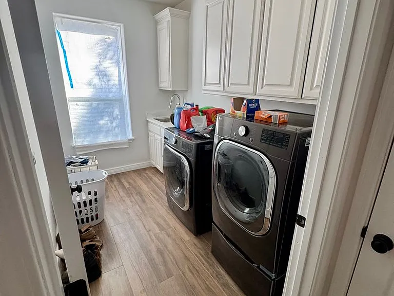 421 Mount Pleasant St — Photo 8
