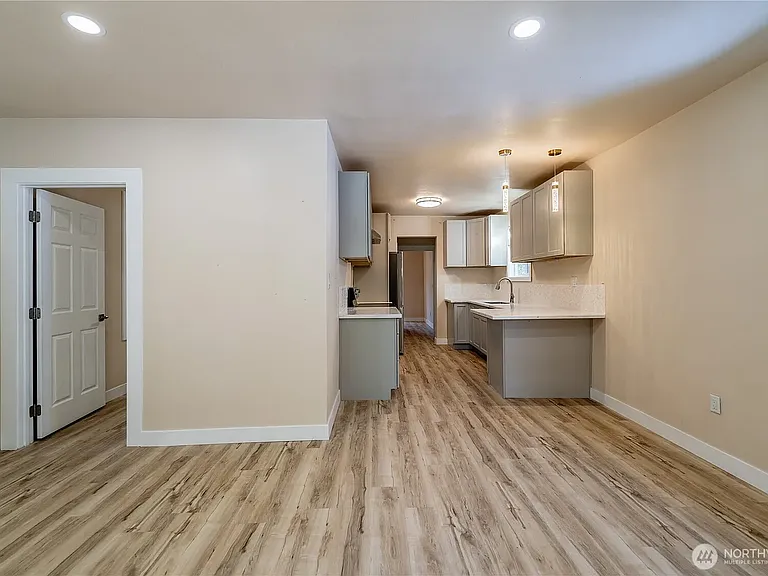 1728 S. Waco Street — Photo 21