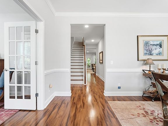 5th image of 15 Oakhaven Lane