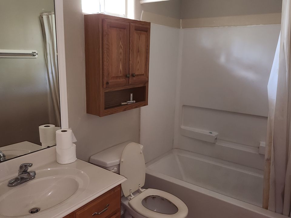 2nd image of 411 Laurel Sage Dr