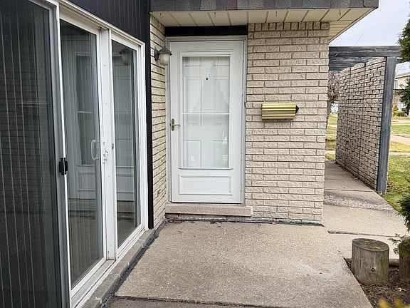 3rd image of 8280 Karam Blvd Unit 1