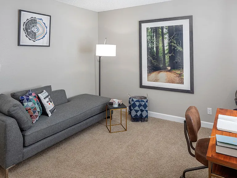 Garden Park Apartments — Photo 5