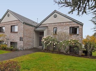 16139 SW 130th Ter APT 37, Tigard, OR 97224