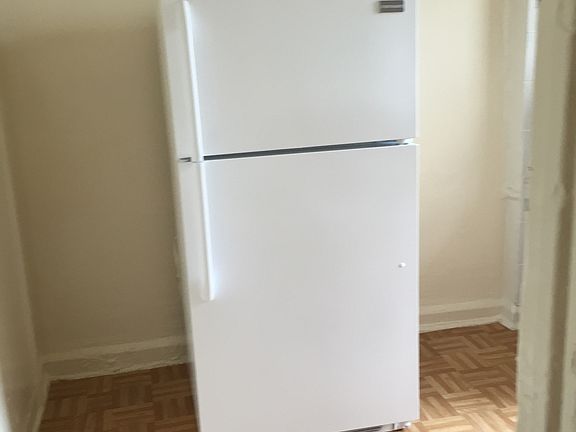 2nd image of 653 Cauldwell Ave APT 61