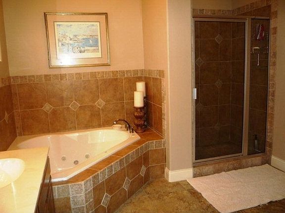 4th image of 4815 Yearwood Dr