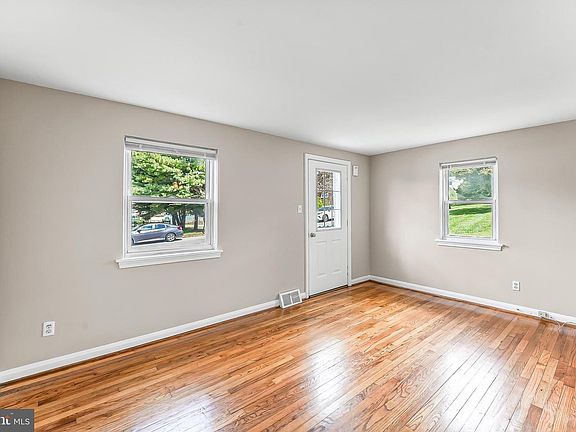 5th image of 510 D St