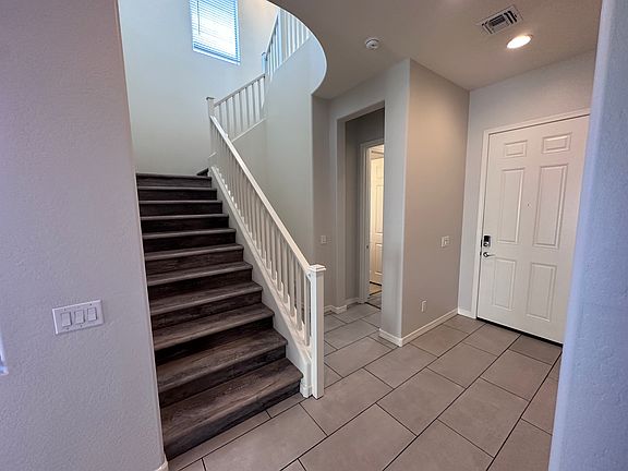 4th image of 18348 W Becker Ln
