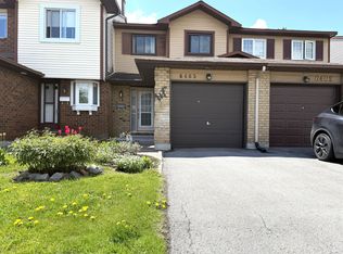 6463 Colony Sq #13, Ottawa, ON K1C3E1