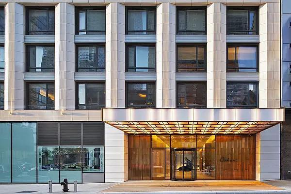 Rented by MOTION New York | media 8