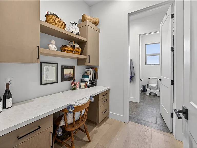 4718 E Goldstone Dr — Photo 15