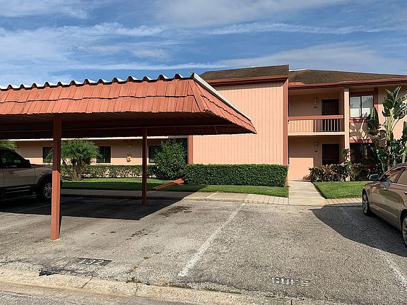 2nd image of 132 Lakeside Dr #132