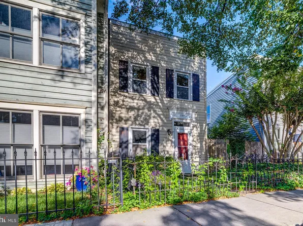 230 N Payne St, Alexandria, VA 22314