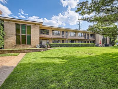 24 King Arthur Ct APT 9, Northlake, IL, 60164