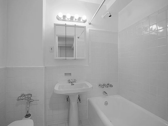 5th image of 253 W 72nd St APT 1211