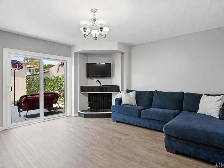 4166 Balboa Way — Photo 9