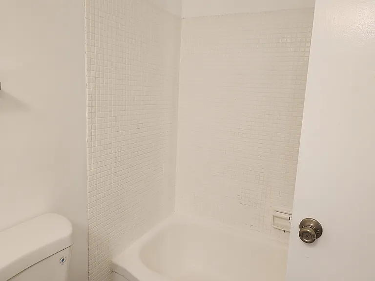 617 Prospect Ave #13 — Photo 5